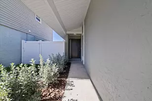 10710 Key Lime Way, Tampa, FL 33624 - Photo 5