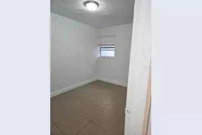 217 SW 2nd Place #E, Dania, FL 33004 - Photo 7