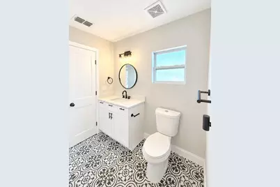 10118 66th Avenue, Seminole, FL 33772 - Photo 9