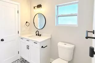 10118 66th Ave, Seminole, FL 33772 - Photo 9