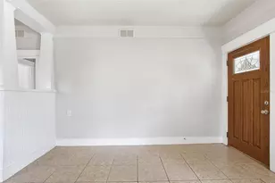 508 E Hugh St, Tampa, FL 33603 - Photo 5