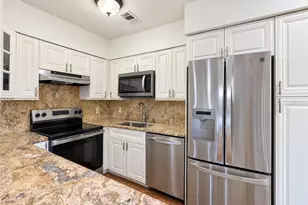 3205 W Rogers Ave, Tampa, FL 33611 - Photo 7