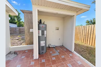 3205 W Rogers Avenue, Tampa, FL 33611 - Photo 23