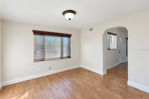 3205 W Rogers Ave, Tampa, FL 33611 - Photo 9