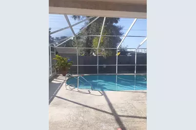 5876 46th Avenue N, Kenneth City, FL 33709 - Photo 7