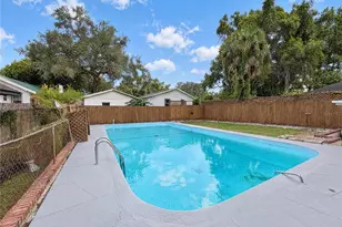 1713 Hillside Dr, Tampa, FL 33610 - Photo 21
