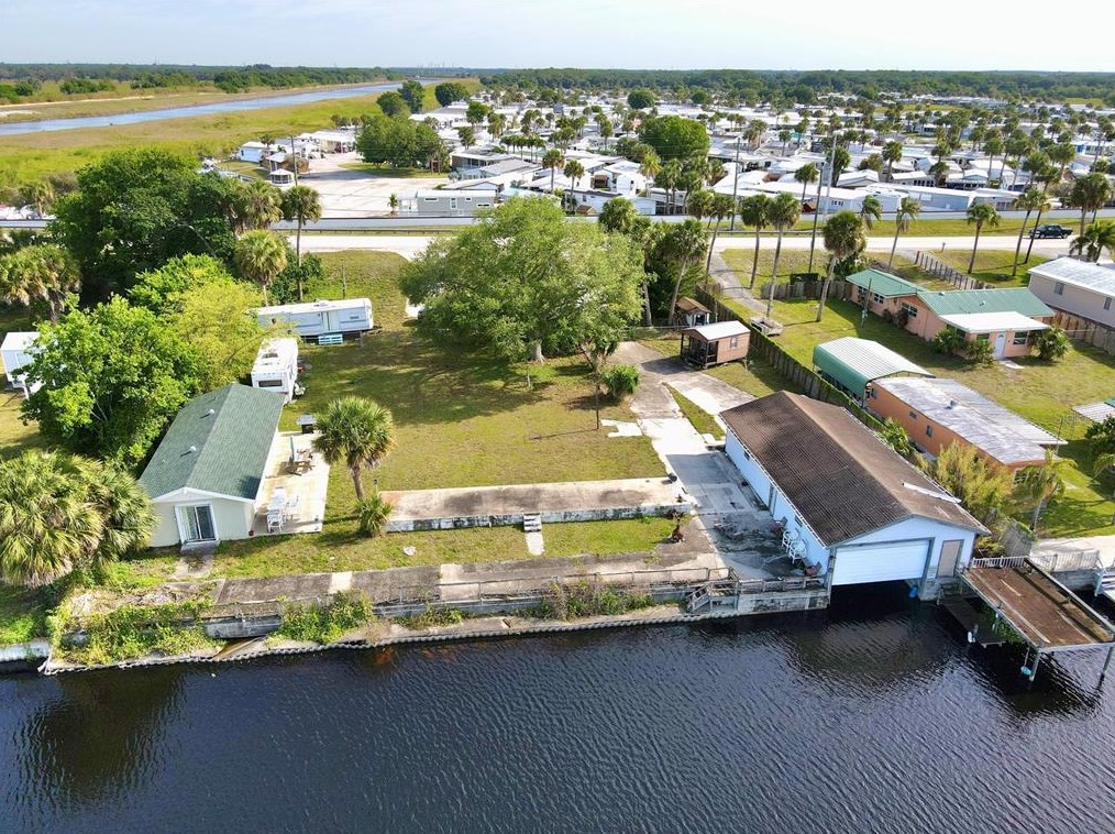 6258 Us Hwy 441, Okeechobee FL 34974-7418 exterior