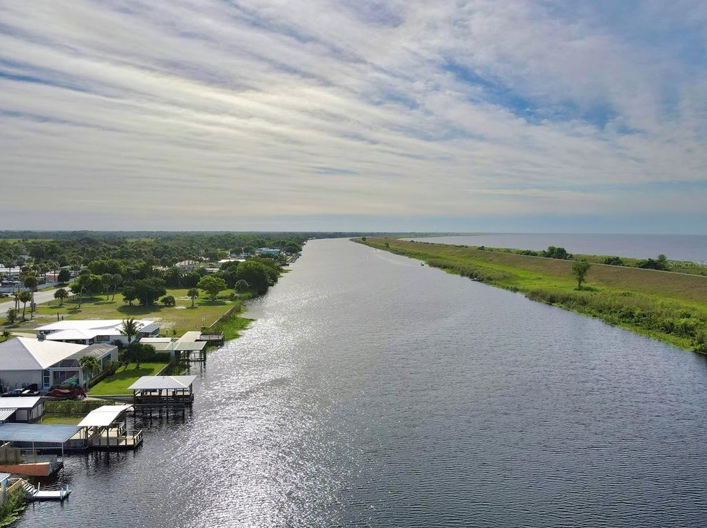 6258 Us Hwy 441, Okeechobee FL 34974-7418 exterior