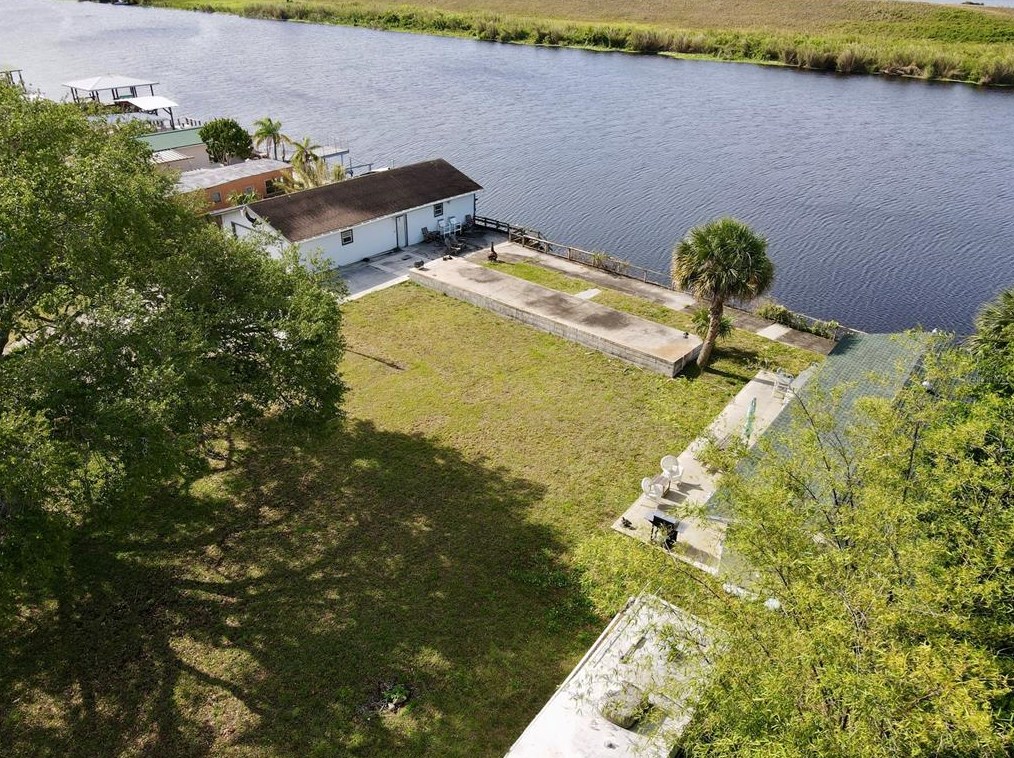 6258 Us Hwy 441, Okeechobee FL 34974-7418 exterior