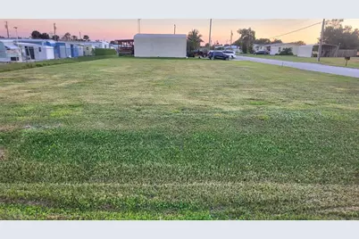 9990 Jerdik Drive NW, Moore Haven, FL 33471 - Photo 1