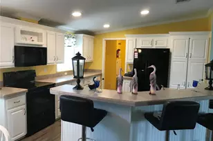 1081 6th St, Okeechobee, FL 34974 - Photo 3