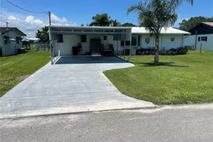 3009 SE 23rd Street SE, Okeechobee, FL 34974 - Photo 1