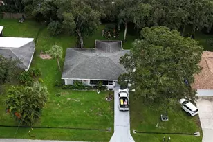 932 Starflower Ave, Sebastian, FL 32958 - Photo 7