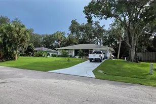 932 Starflower Ave, Sebastian, FL 32958 - Photo 3