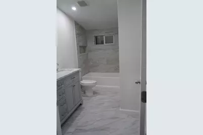 9801 Oaks Street, Tampa, FL 33635 - Photo 17