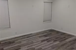 9801 Oaks St, Tampa, FL 33635 - Photo 29