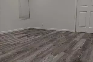 9801 Oaks St, Tampa, FL 33635 - Photo 27