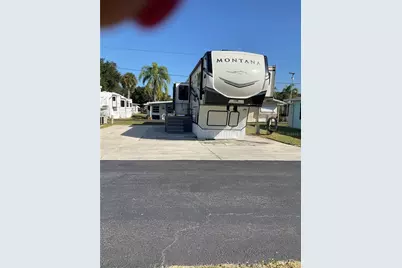 1339 Old Lakeport Road #13B, Moore Haven, FL 33471 - Photo 1