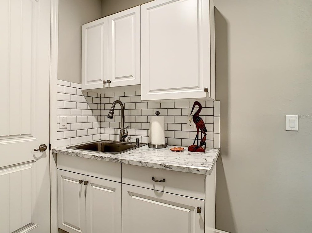 9061 81st Loop, Ocala FL  34481-5725 exterior