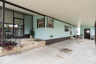2083 Montclair Rd, Leesburg, FL 34748 - Photo 3