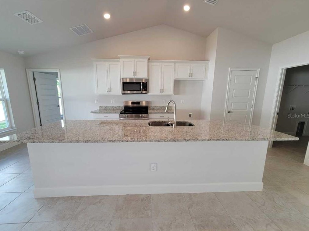 8411 57th Ct, Ocala FL  34476-2109 exterior