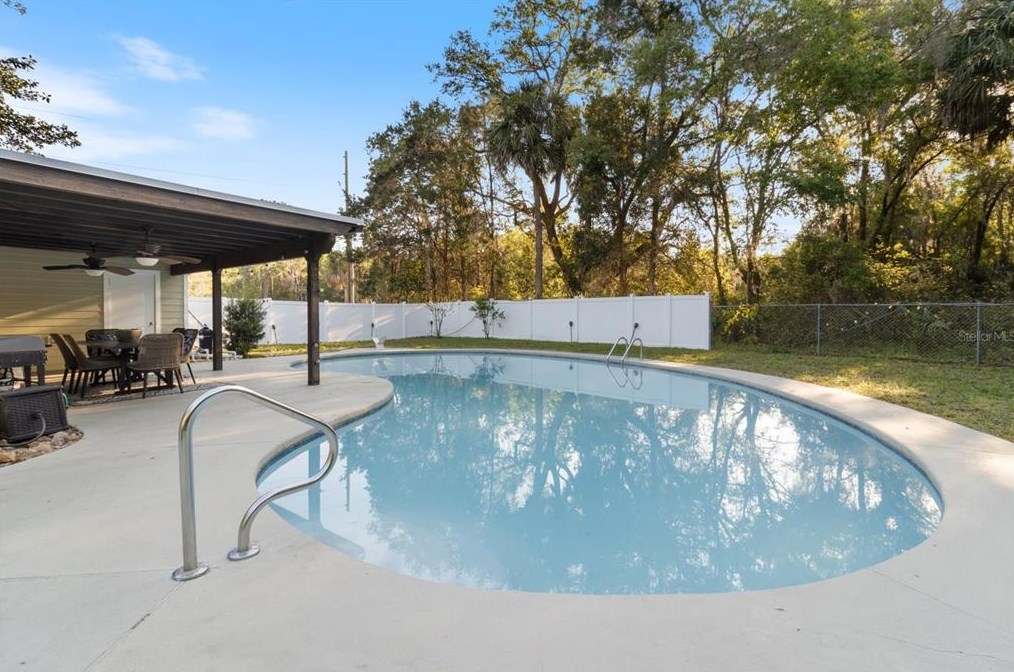 6404 7 Rivers Dr, Crystal River FL  34429-7699 exterior