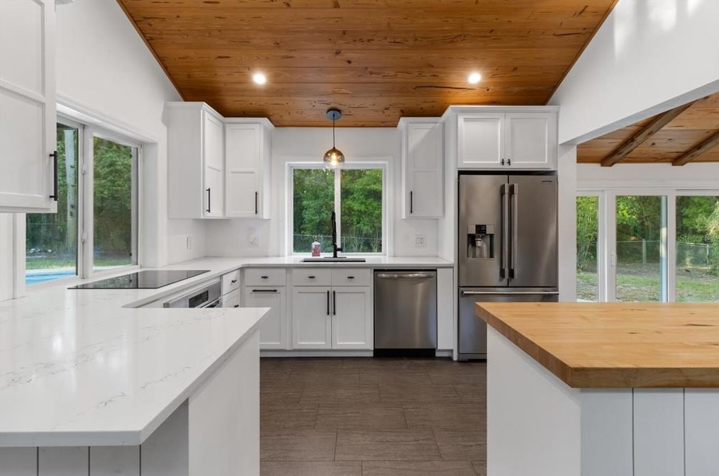 6404 7 Rivers Dr, Crystal River FL  34429-7699 exterior