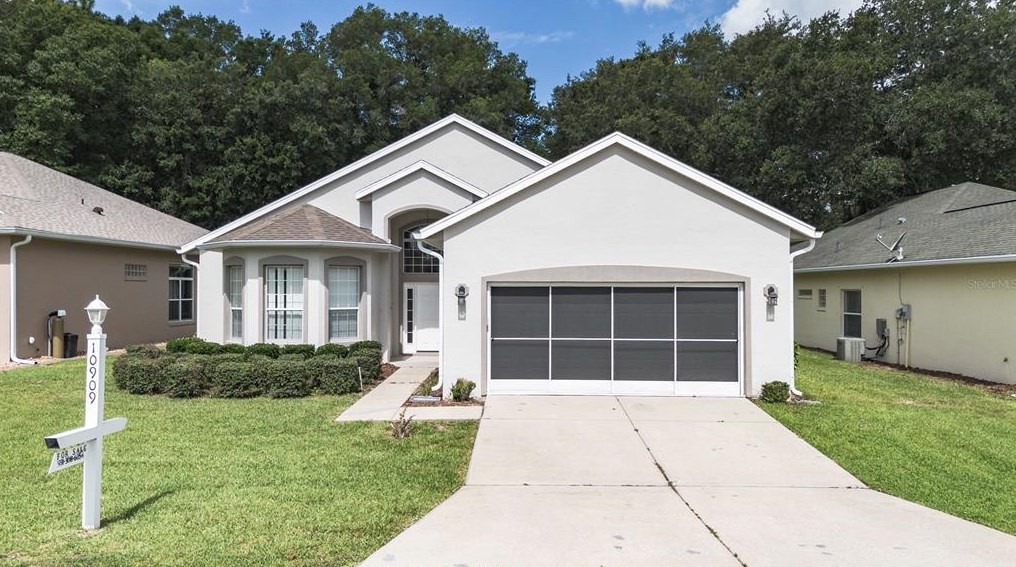 10909 69 Cir, Ocala FL  34476-3985 exterior