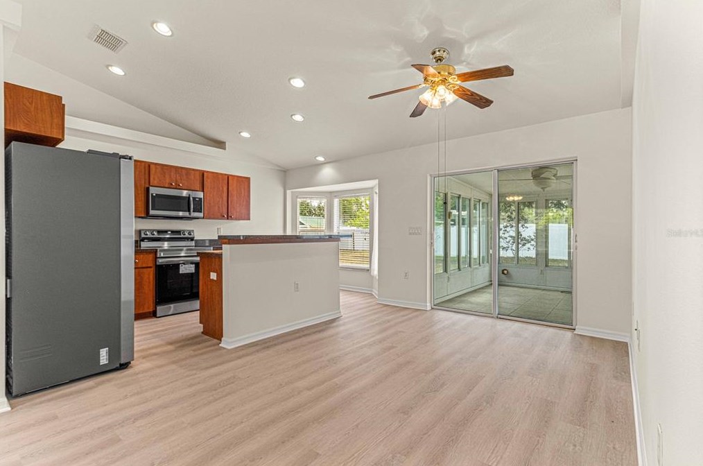 9292 161st Pl, Summerfield FL  34491-5873 exterior