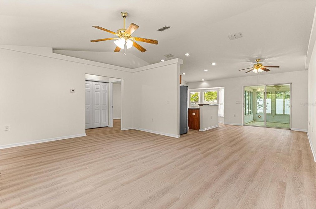 9292 161st Pl, Summerfield FL  34491-5873 exterior