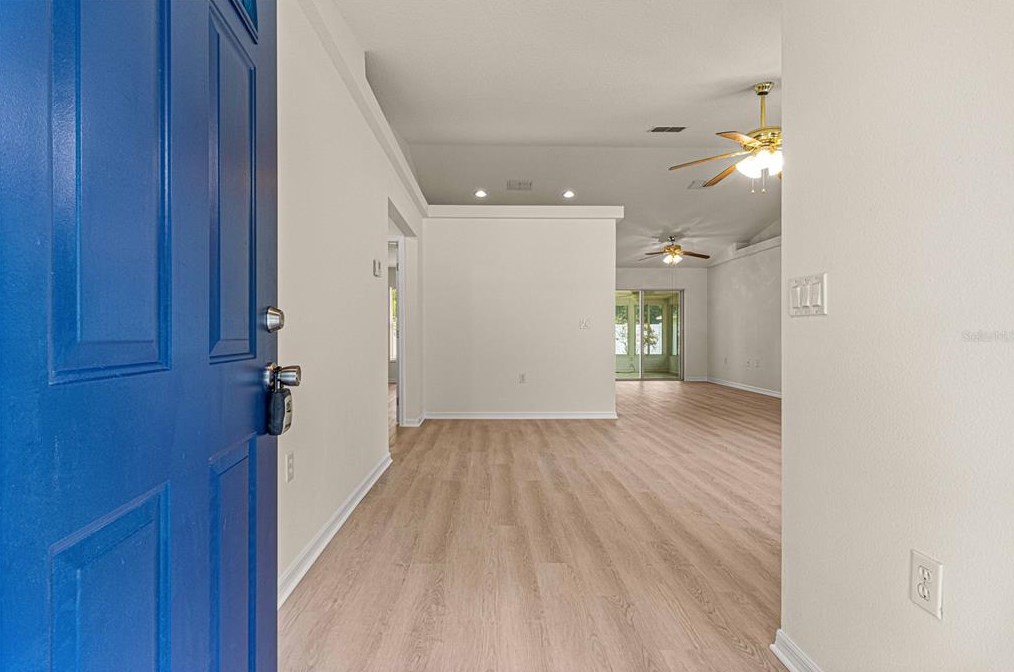 9292 161st Pl, Summerfield FL  34491-5873 exterior