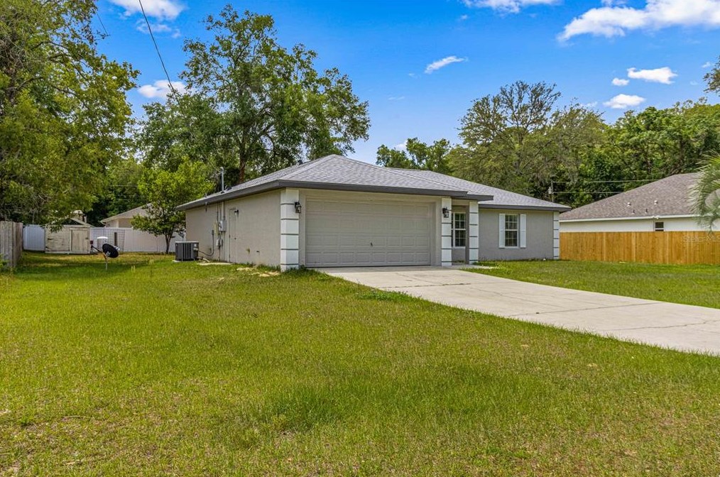 9292 161st Pl, Summerfield FL  34491-5873 exterior