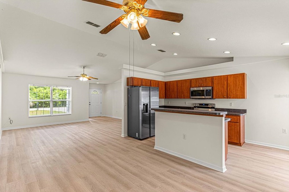 9292 161st Pl, Summerfield FL  34491-5873 exterior