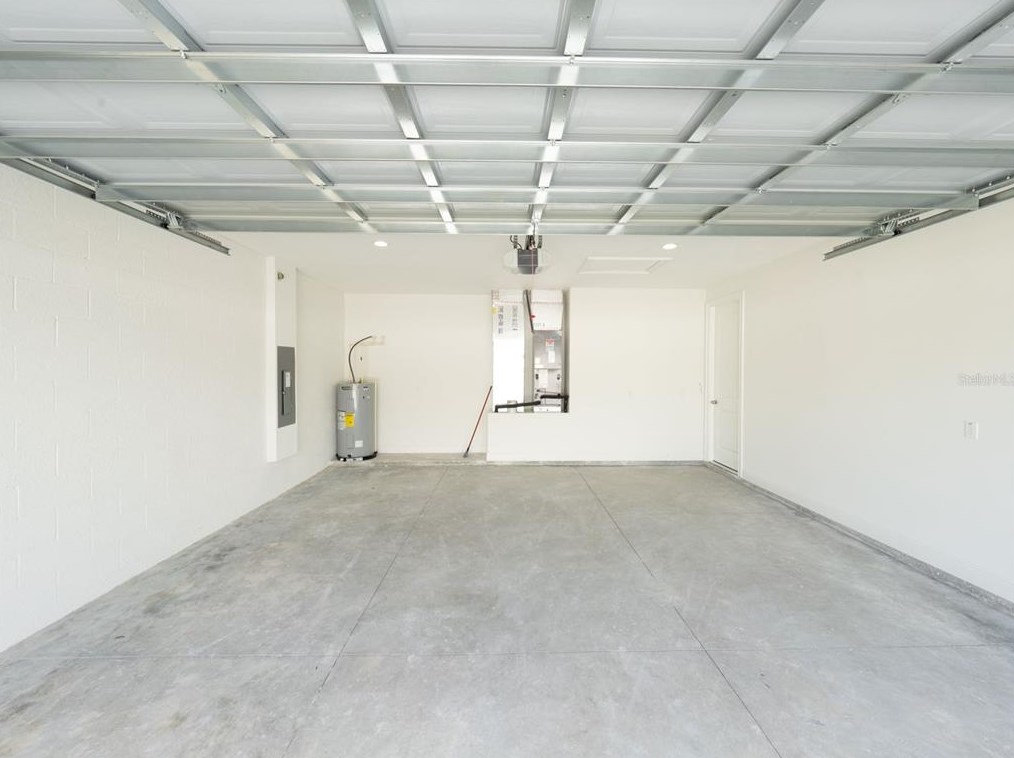 8956 164 Pl, Summerfield FL  34491-7019 exterior