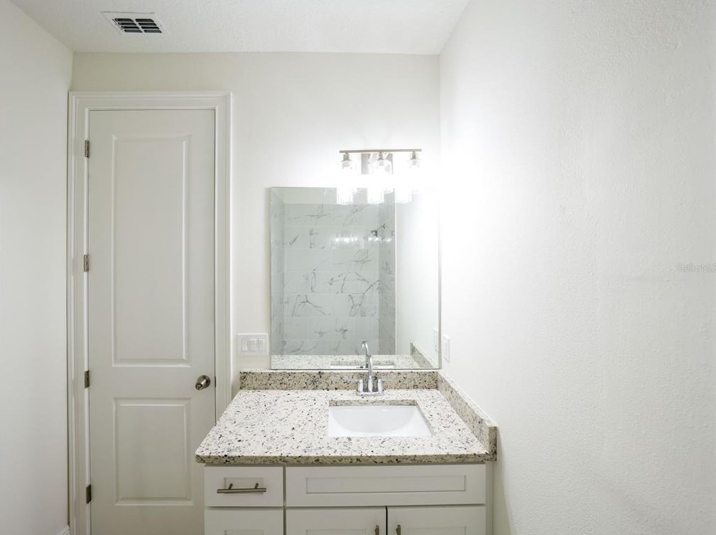 8956 164 Pl, Summerfield FL  34491-7019 exterior