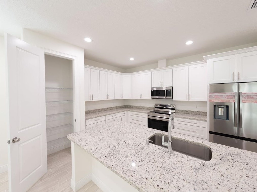 8956 164 Pl, Summerfield FL  34491-7019 exterior