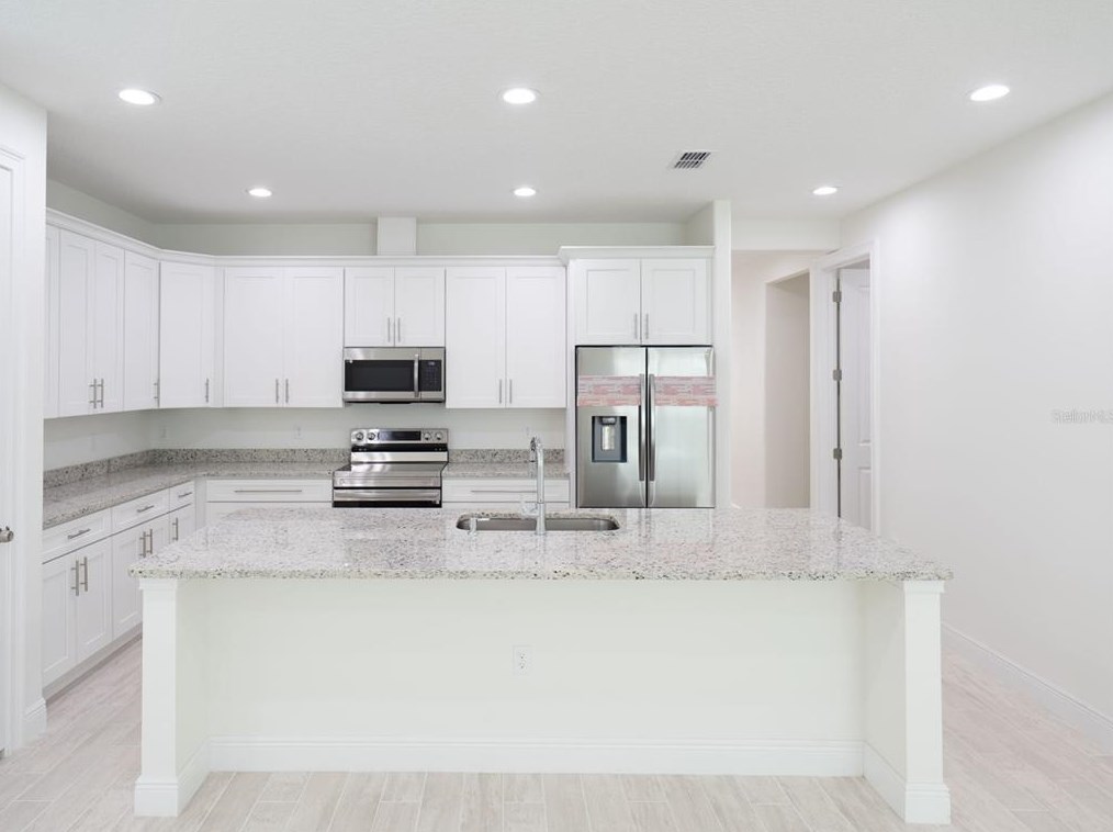 8956 164 Pl, Summerfield FL  34491-7019 exterior