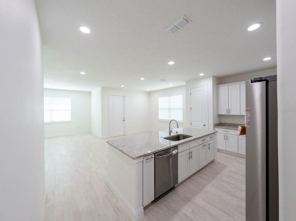 8956 164 Pl, Summerfield FL  34491-7019 exterior