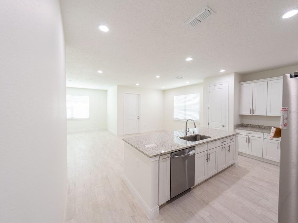 8956 164 Pl, Summerfield FL  34491-7019 exterior