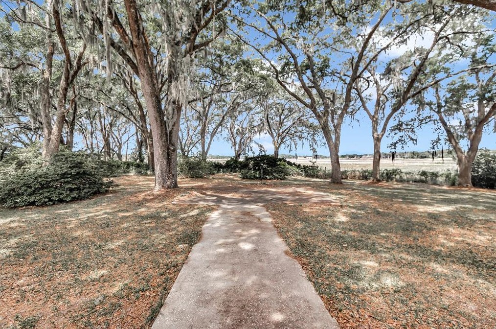 24320 Shorewood Dr, Dunnellon FL  34431-3724 exterior