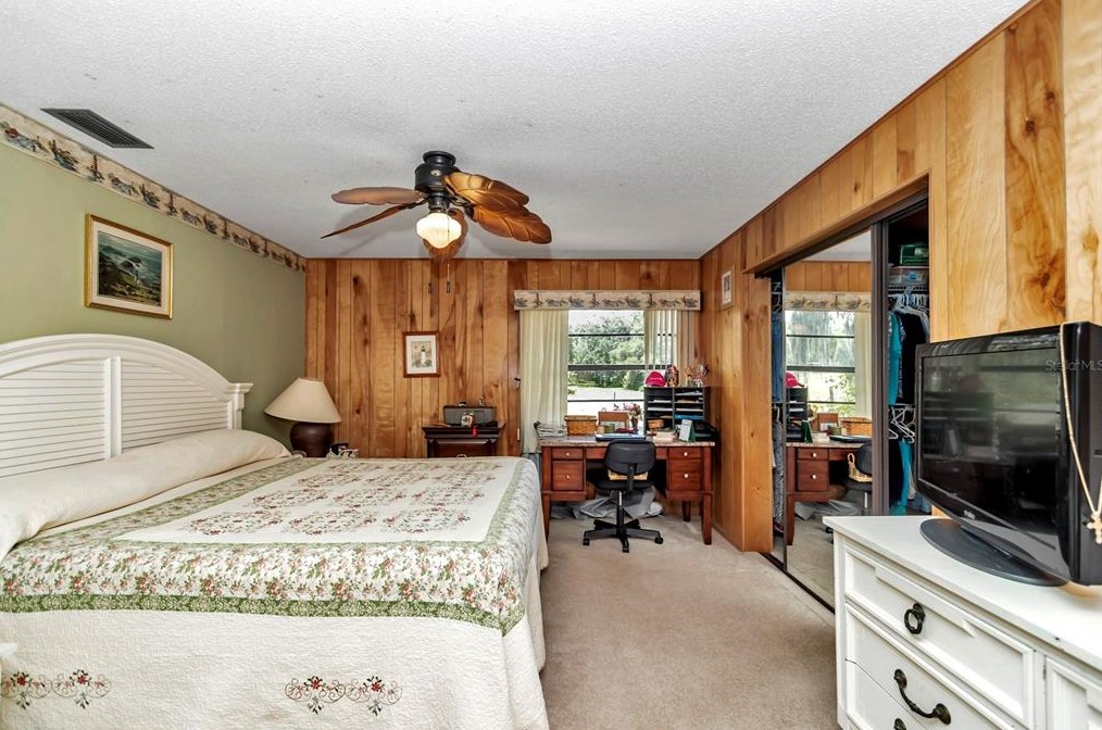 24320 Shorewood Dr, Dunnellon FL  34431-3724 exterior