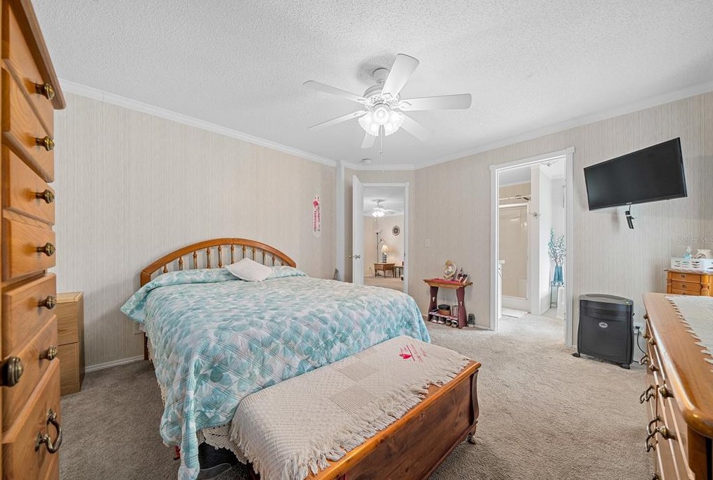 2427 178 Ave, Silver Springs FL  34488-6159 exterior