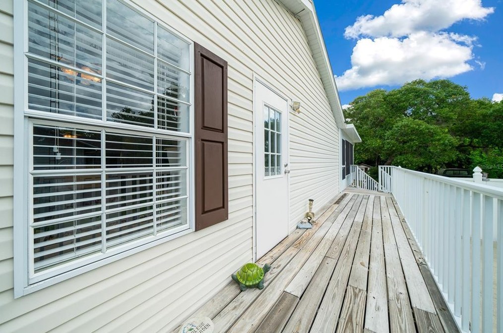 2427 178 Ave, Silver Springs FL  34488-6159 exterior