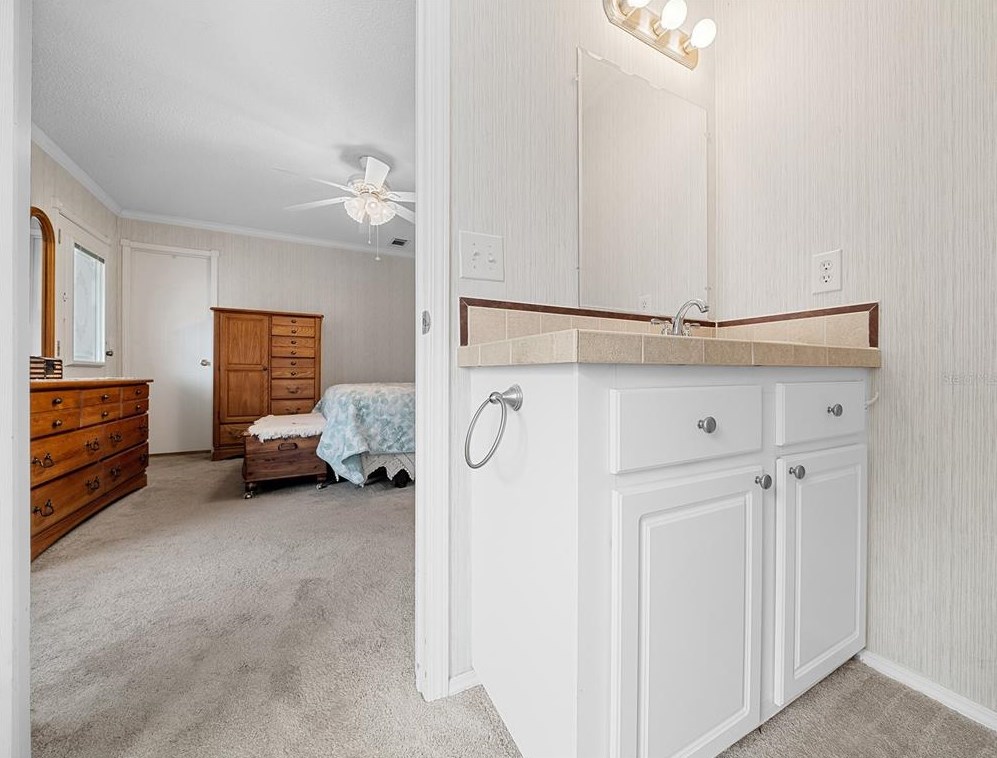 2427 178 Ave, Silver Springs FL  34488-6159 exterior