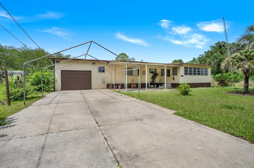 10901 128 St, Belleview FL  34420-6949 exterior