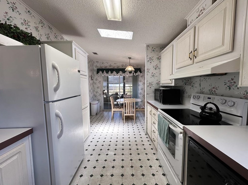 343 Nesbitt Park Ave, Davenport FL  33897-8231 exterior
