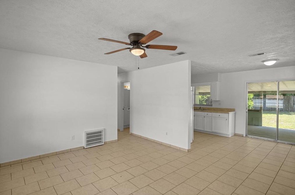 3721 14th Ave, Ocala FL  34479-2411 exterior