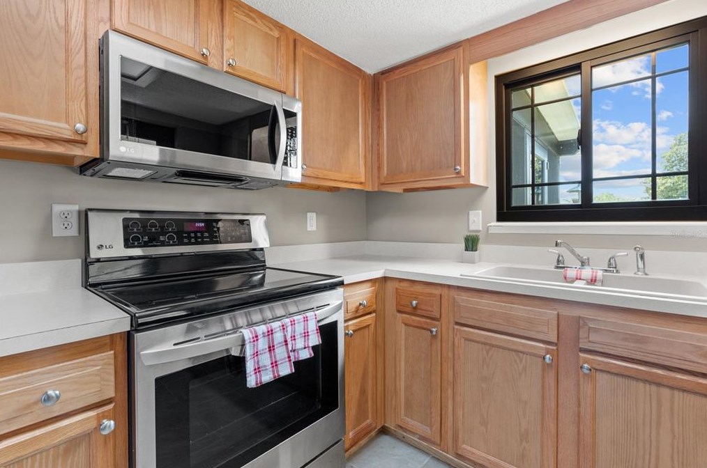 10455 99 Ct, Ocala FL  34481-9077 exterior