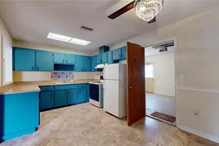 21174 SW Peach Blossom St, Dunnellon, FL 34431 - Photo 19