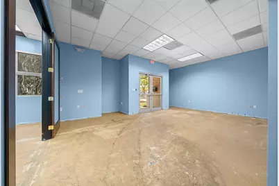 5885 Central Avenue, Saint Petersburg, FL 33710 - Photo 9